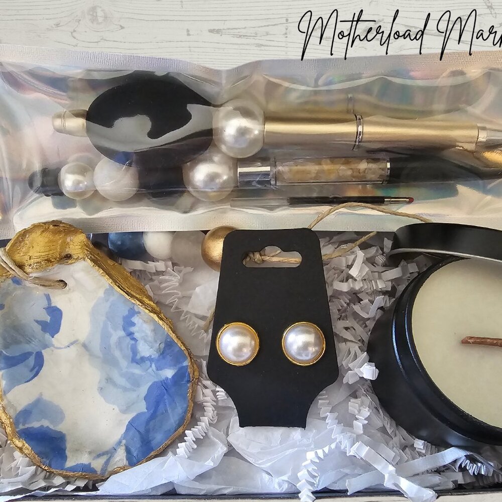 NEW Floral Printed Handmade Gift Set